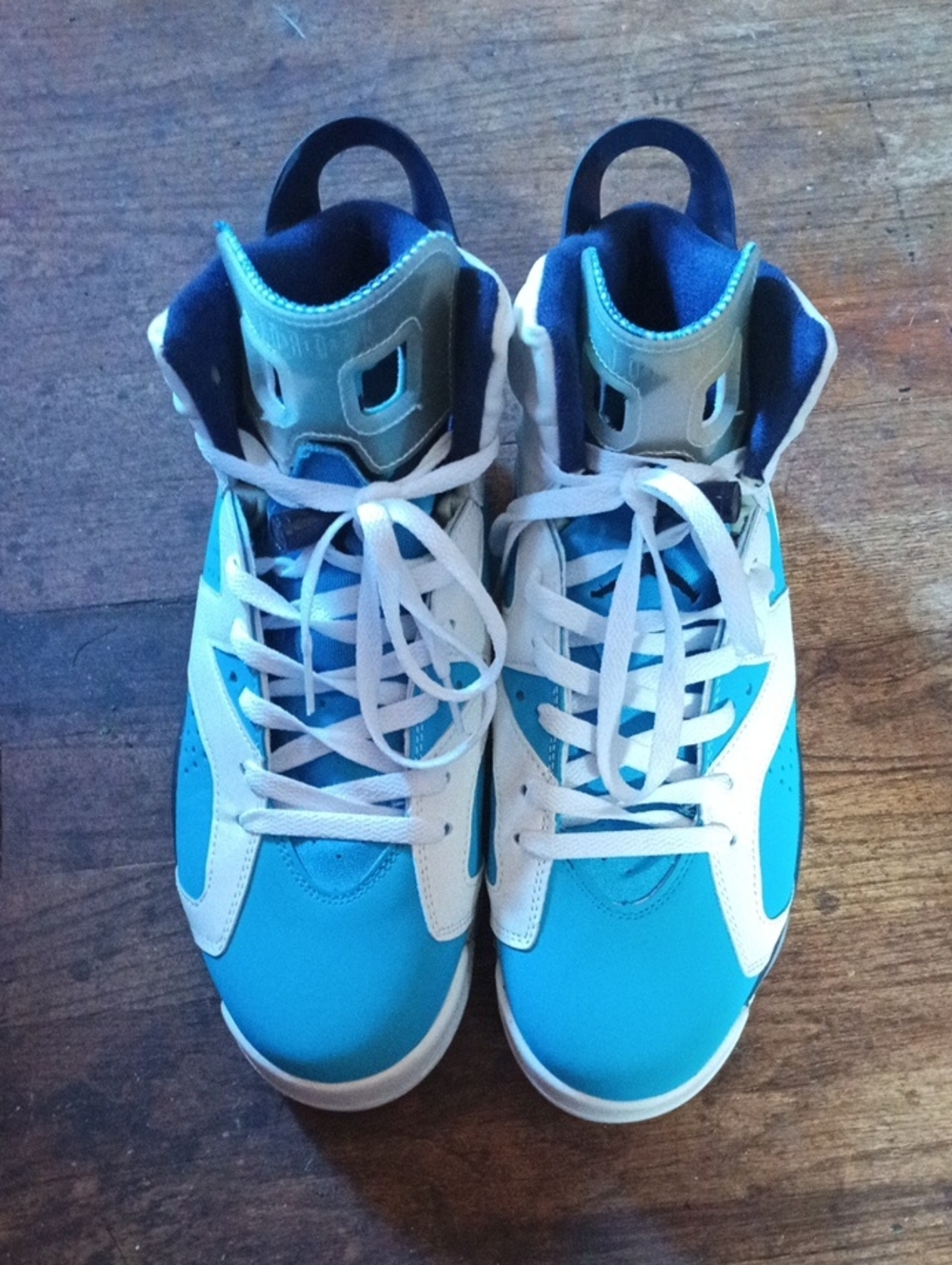 Jordan Retro 6 UNC Home Shoes